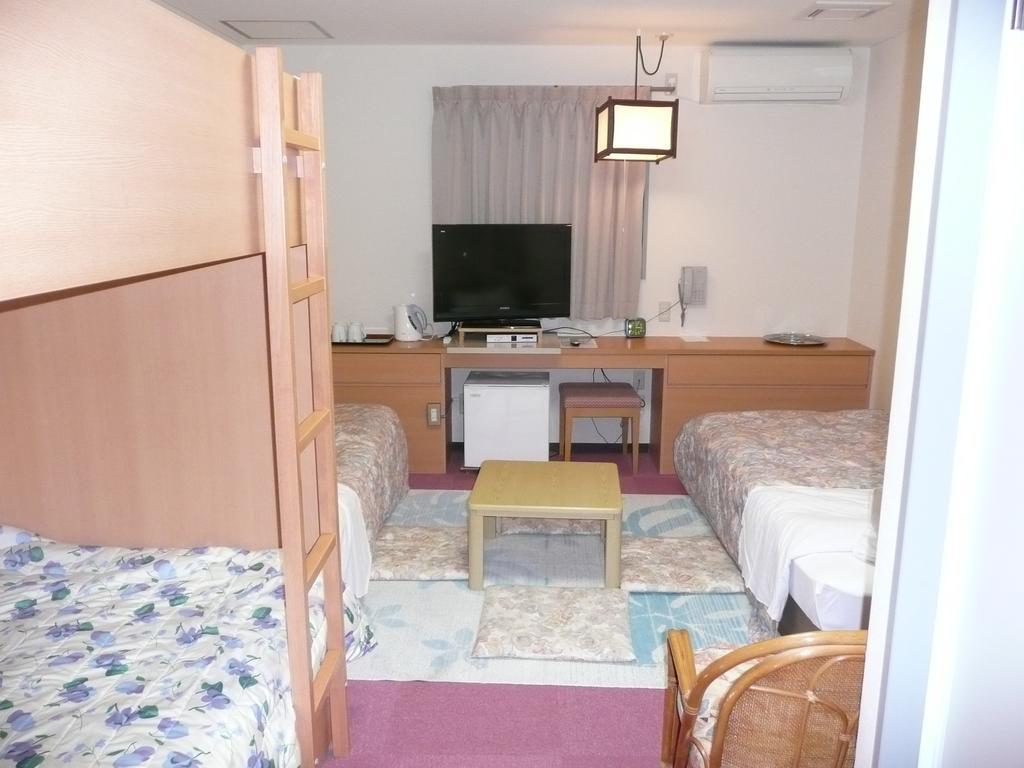 توتوري Hotel National الغرفة الصورة